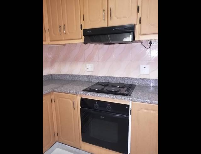 2 BEDROOM PROPERTY TO RENT IN OVERPORT
